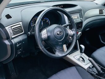 Subaru Forester 2.5i 4x4 AUT VÝHŘEV TAŽNÉ 30 JAHRE COMFORT - 15