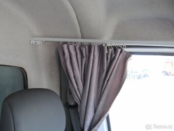 Renault Master 2.3 DCI 1.maj 10 palet spaní - 15
