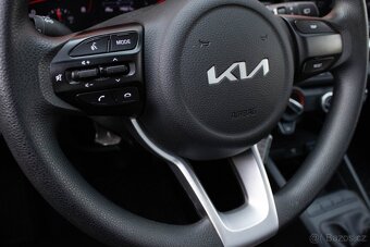 KIA STONIC 1.2 DPi 61.8kW 2022 + zariadenie pre ZŤP - 15