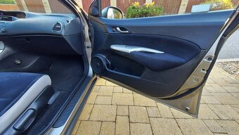 Honda Civic 1.8 i-VTEC, 124tis., 2007, ČR, servis Honda - 15