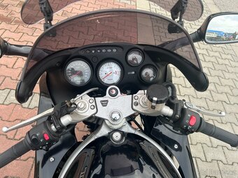 Triumph Sprint ST 955 2000 - 15