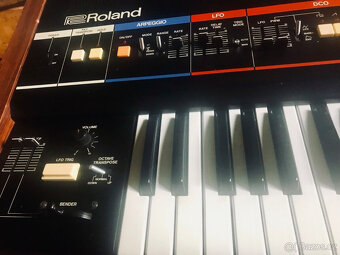 Roland Juno 60 s kufrem, vintage v dobrém stavu, GF-Studio n - 15