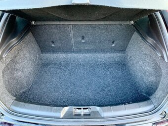 Volvo V40 D2 2.0, 2017, full LED, navi,ZÁRUKA - 15