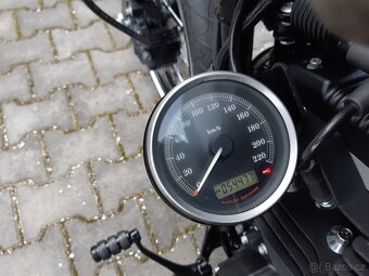 Harley Davidson Sportster Iron 883 bobber - 15