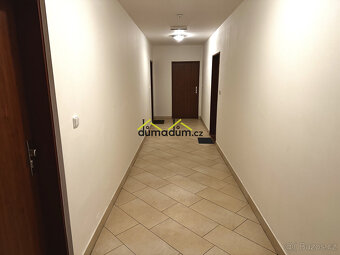 Prodej moderního bytu 3+kk, 59,7 m², s garáží a sklepem, Pra - 15