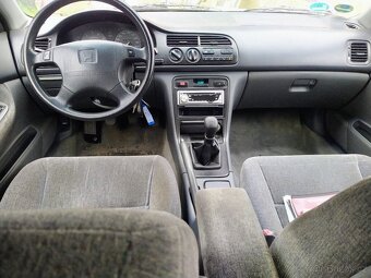 Honda Accord Aerodeck 2.2i automat - 154 000 KM - DVA VOZY - 15