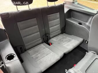 VW Touran 2.0 TDI 103kW,Highline,7.Míst,1.Majitel,Webasto. - 15