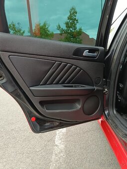 Alfa Romeo 159 2.4 JTDM - 15