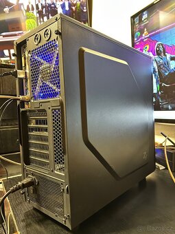 Herní ryzen 5, 16GB DDR4, m.2 SSD + HDD, RX 470 4GB Win 11 - 15