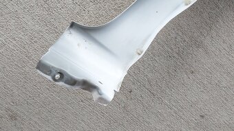 Nissan NV200 : Blatníky přední bílé - 15