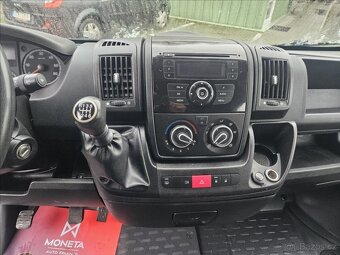 Peugeot Boxer 3,0 L3H2 7 míst - 15