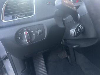 Audi Q3 2.0 TDi 110kW 4x4 - 15