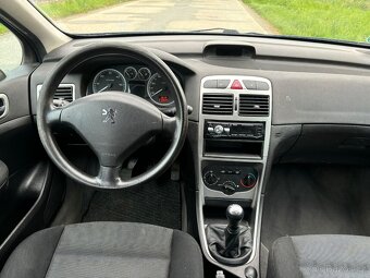 Peugeot 307 2,0HDI 79KW  7 míst - 15
