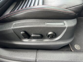 Škoda Octavia RS 2.0 TDI 135 KW CHALLENGE DSG - 15