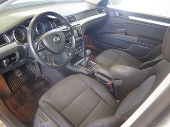 Škoda Superb 2.0TDI 103kW,klima,výhřev,parkasist - 15