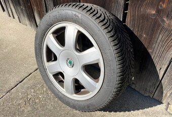Škoda Fabia II 1.4 16V 63kW hatchback - Najeto 149 000 km - 15