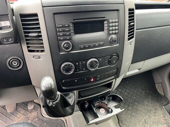 Volkswagen Crafter 2.5 TDI, 80kW,8 míst - 15