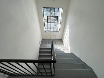 Pronájem skladových prostor 100 m2 - U Dolního Skrýchova u J - 15
