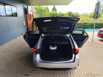 Toyota Corolla TS 2.0 HEV e-CVT Style - 15