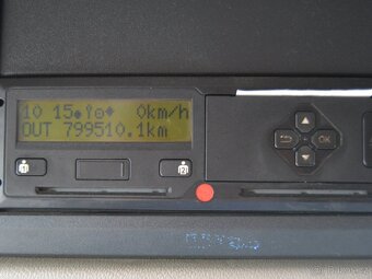 DAF CF 320 FA Euro VI 4x2 skříň - 15