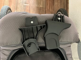 Italský design trojkombinace dětského kočárku CamareloSirion - 15