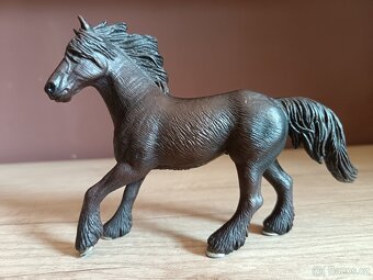 SCHLEICH SBĚRATELSKĒ FIGURKY 99 - 15