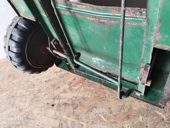 Šlapací autíčko Jeep - 15