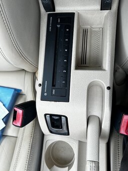 VW Eos 2.0FSi, r.2007, rozvody, serviska, STK, klima - 15
