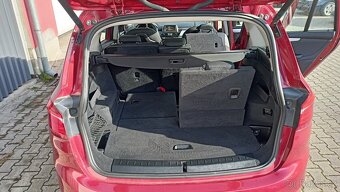 BMW 218d GRAN TOURER 7 míst 84tis km krásný kus - 15
