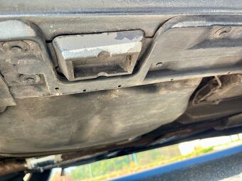 Bmw 5 e39 525d 120kw sedan manuál r.v 2001 najeto 260tkm - 15