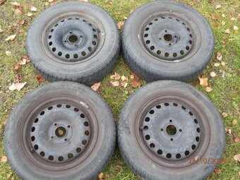 4xObutá zimní sada kol na ŠKODA CITIGO   BARUM 165/70 R14 - 15