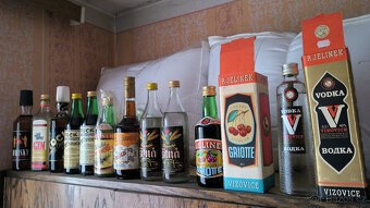 Alkohol - vodka, griotte - starý, historický, retro alk. - 15