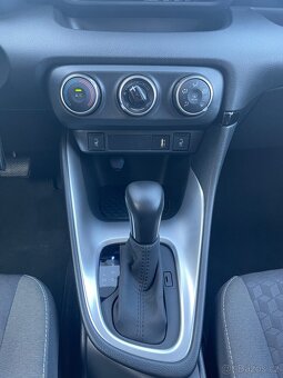 Toyota Yaris 1.5 92kw Automat + výbava ( rv. 2022 ) - 15