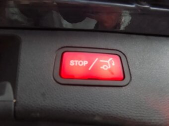 Mercedes-Benz Třídy E, E 250 CDI 4matic - 15