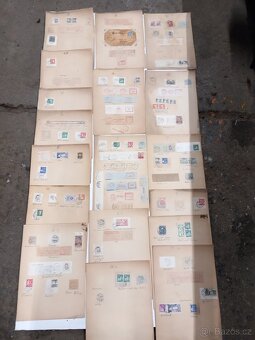 znamky pohlednice viněty etikety učty prospekty obalky - 15