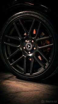 Mercedes-Benz E350d 4MATIC | 63S Paket | ALL BLACK EDITION - 15