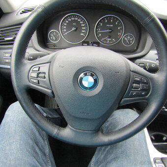 BMW X3, xDrive20i 135kw, Serviska,NAVI - 15