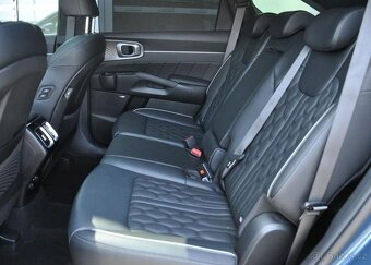 Kia Sorento 2.2CRDi SCR 4X4 8DCT TOP ZÁRUK - 15