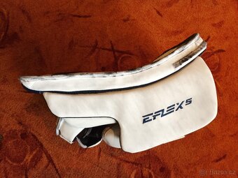 Brankářská lapačka CCM AXIS 2 + vyrážečka CCM Eflex 5,custom - 15