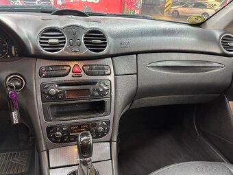 Mercedes-Benz CLK W209 270 CDI - 15