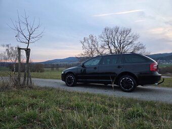 Škoda Octavia KOMBI - 4x4 - 2.0TDI - STK 12/2026 - 15