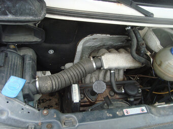 VW Transporter 1,9D - 15
