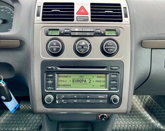 VW Touran Cross 1.4 TSI 125 kW DSG Servis,Stav - 15