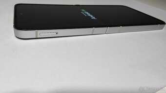 Samsung Galaxy Z Flip6 (F741B) 12GB/512GB, White - 15