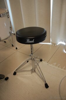 Bicí sadu TAMA Rhythm Mate White s mnoha lepšími doplňky - 15