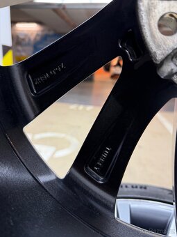 Prodám alu kola +letní pneu - 15