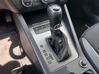 Škoda Octavia kombi 1.6 TDi DSG, 2016, navigace, vyhř. sed. - 15
