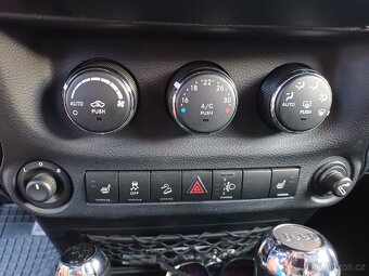 Jeep Wrangler Unlimited 2,8CRD 70th Anniversary Edition - 15