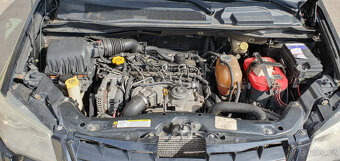 Chrysler Grand Voyager RT 2.8 CRD 120kW - automat - 15