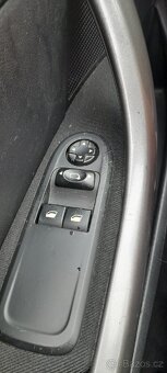 Peugeot 308 1.6 HDI - 15